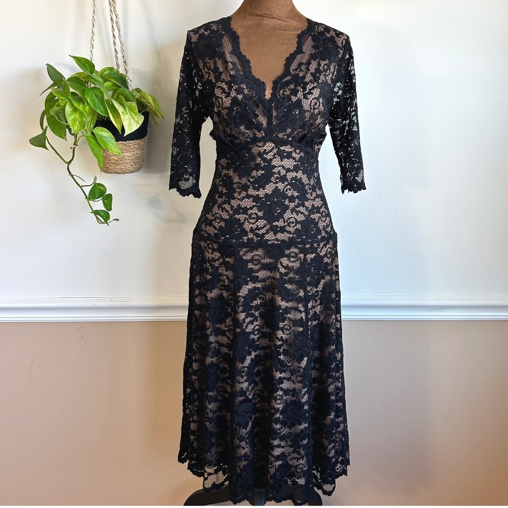 Vintage Cabi Black Floral Lace V-Neck Midi Dress Scalloped Trim Style Gothic